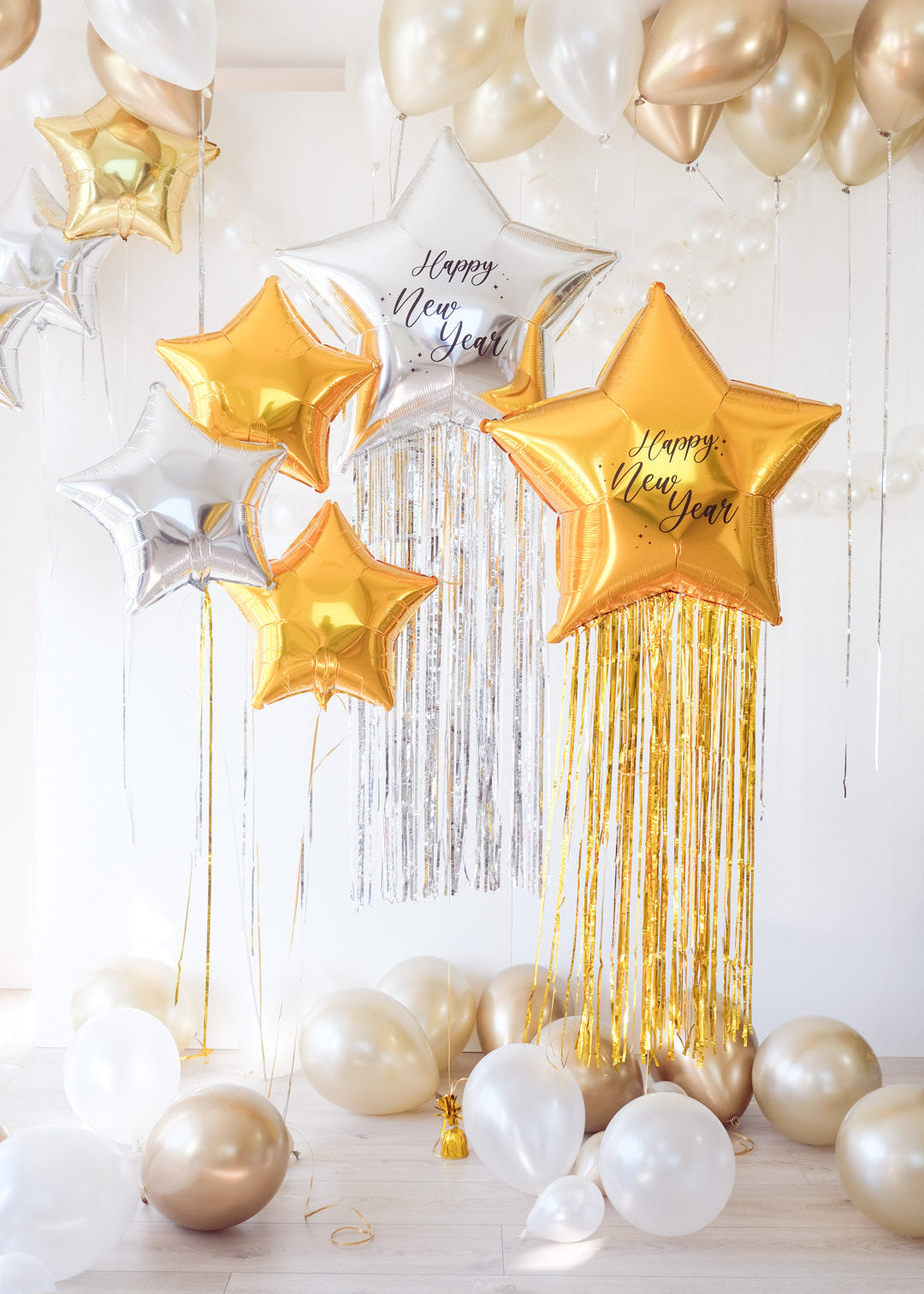happy new year gold and silver fringed star balloon set