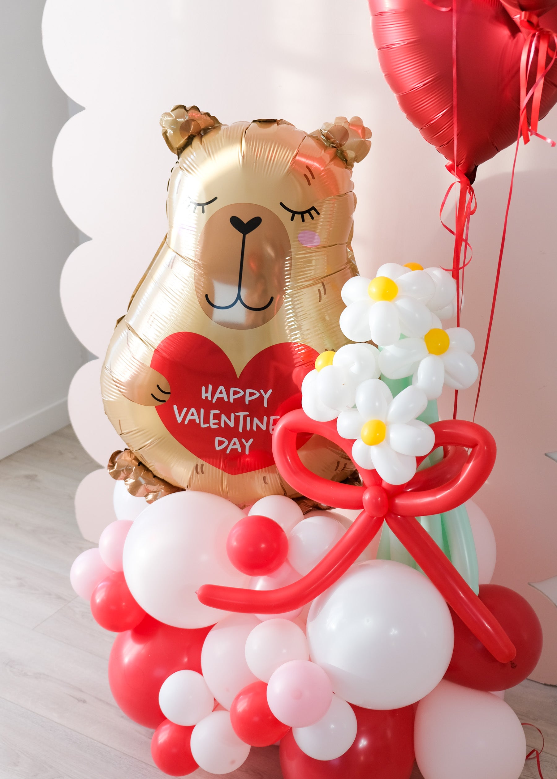 capybara valentine's day balloon and daisy balloons