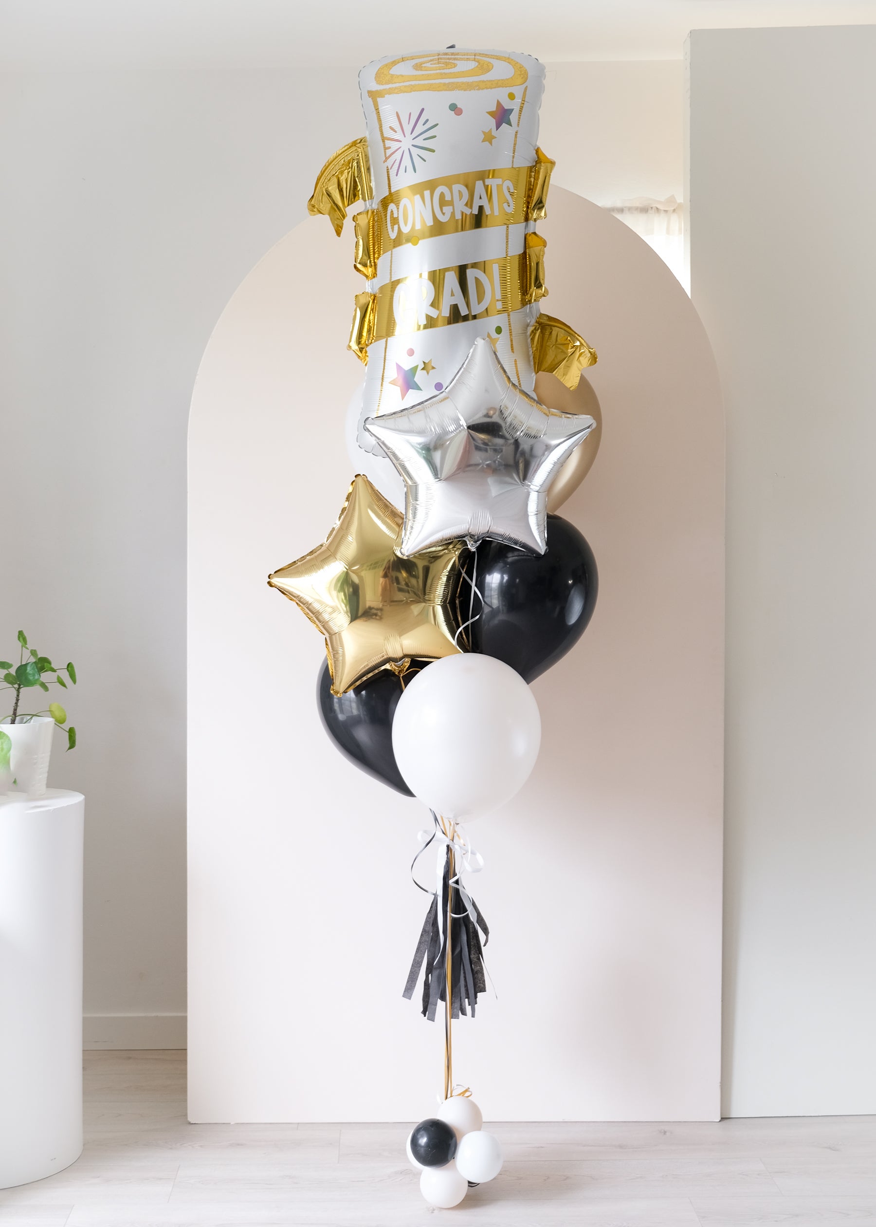 graduation balloons with diploma 