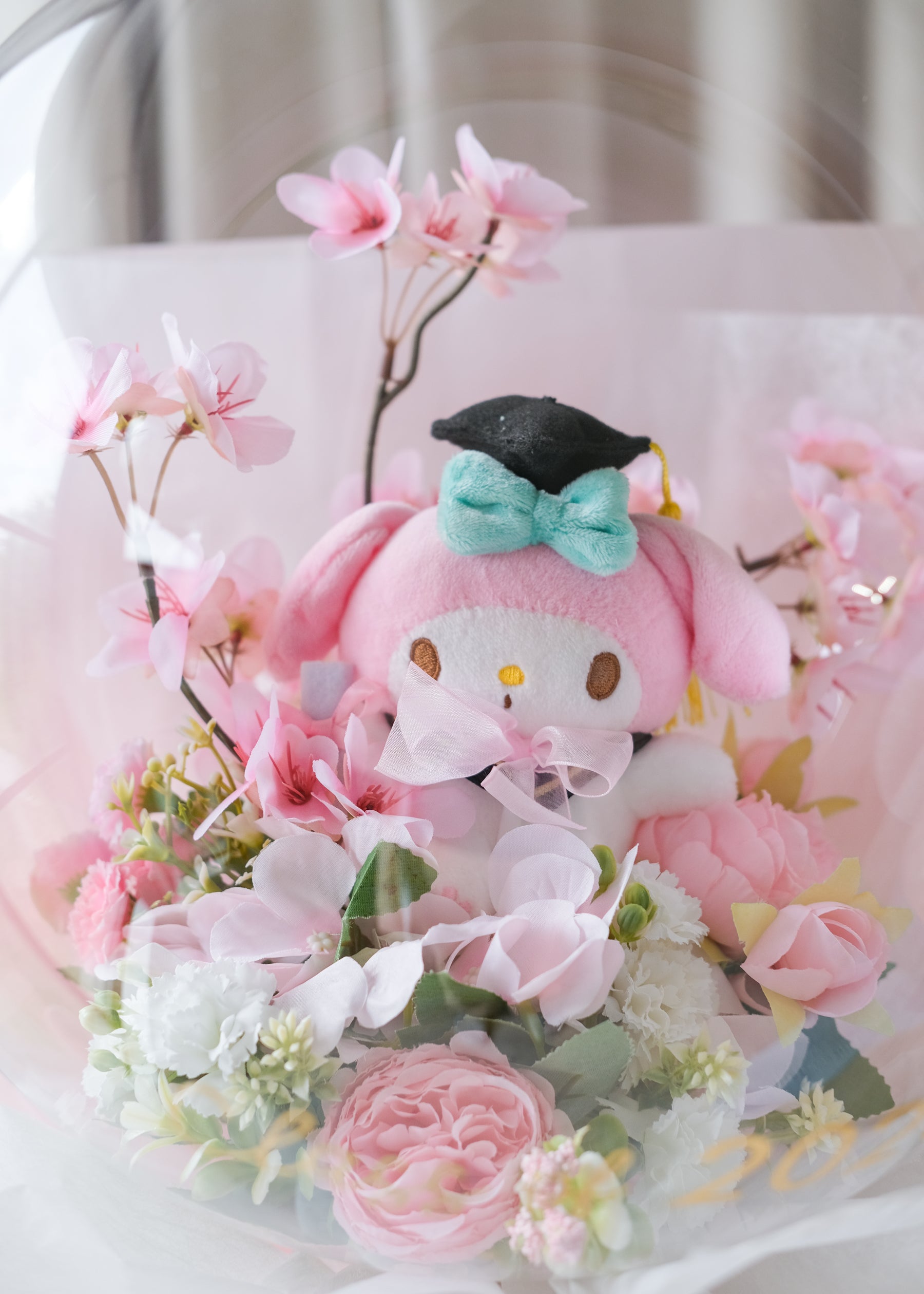 my melody graduation flower balloon close up