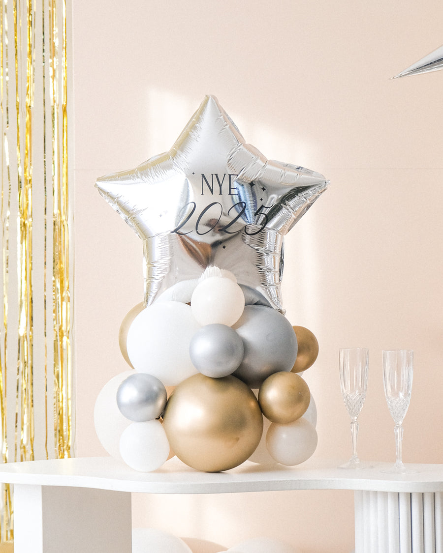NYE 2025 Balloon Centerpiece
