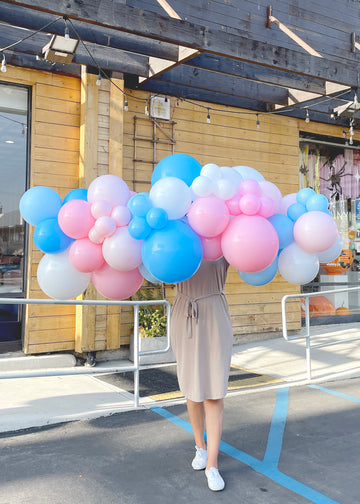 Baby Blue & Pink Balloon Garland To-Go