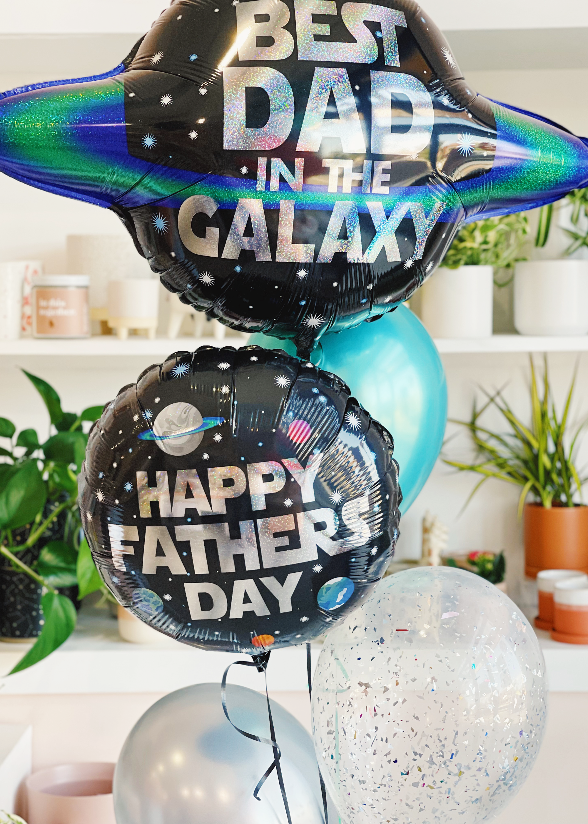 Best Dad in the Galaxy Mini Bouquet