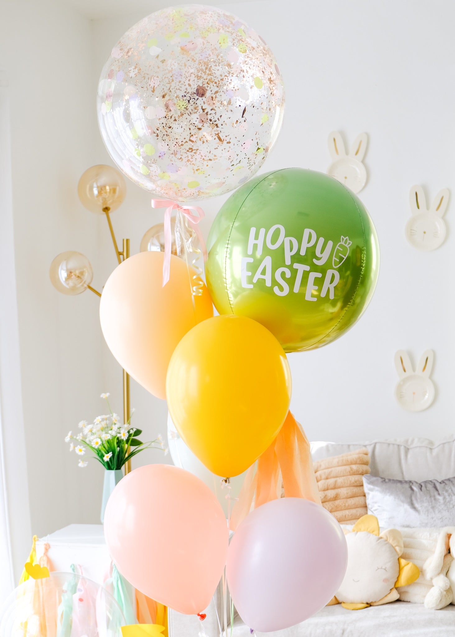Hoppy Easter Confetti Balloongram