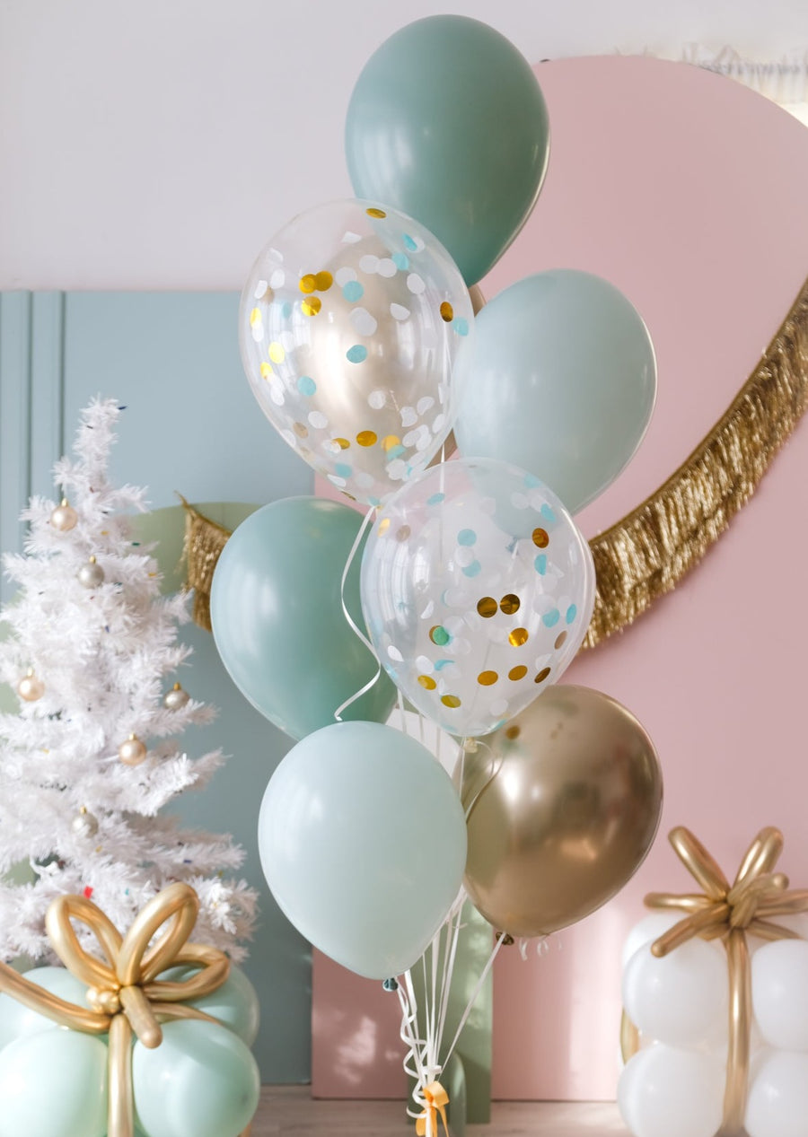 Holiday Balloon Set: Mistletoe